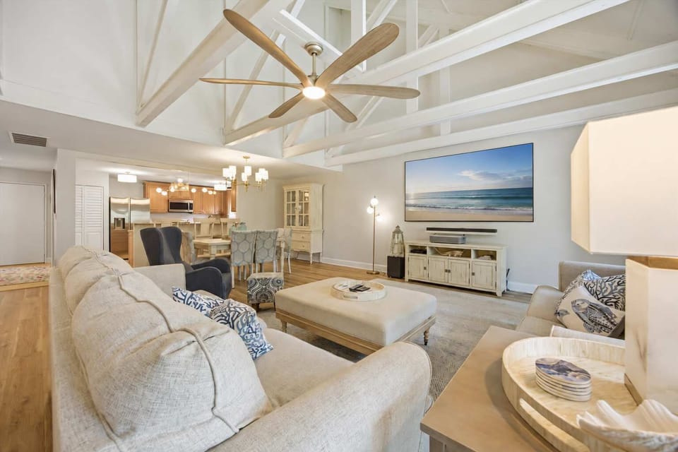 Cozy living room w/ smart TV, sleeper sofa & patio access