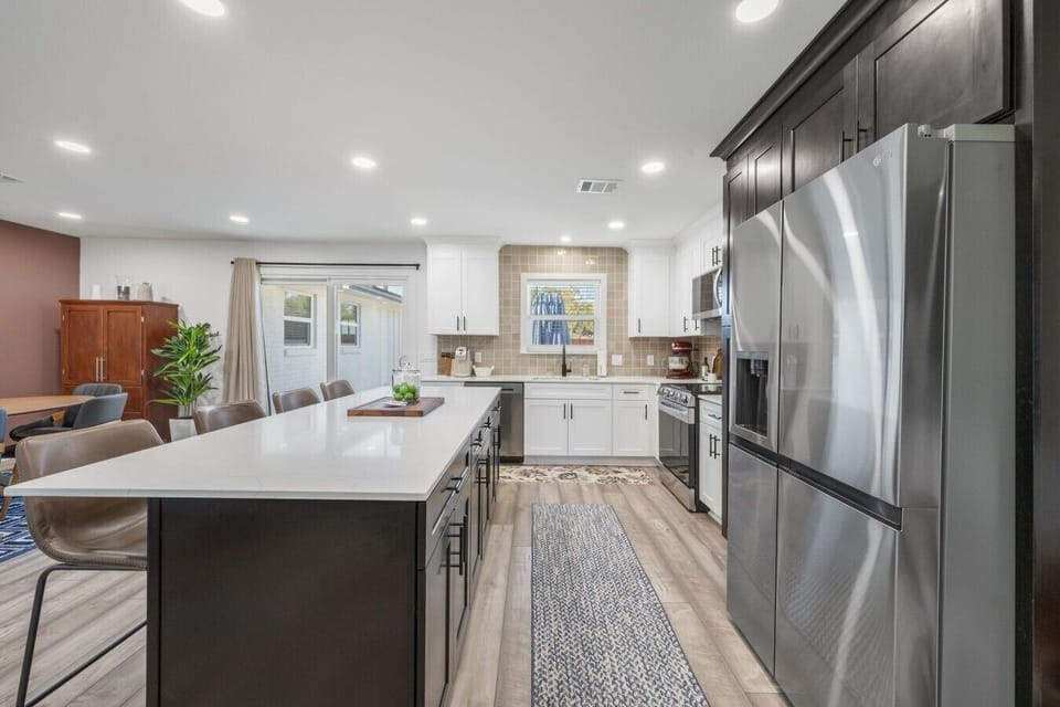 Fully Stocked Kitchen