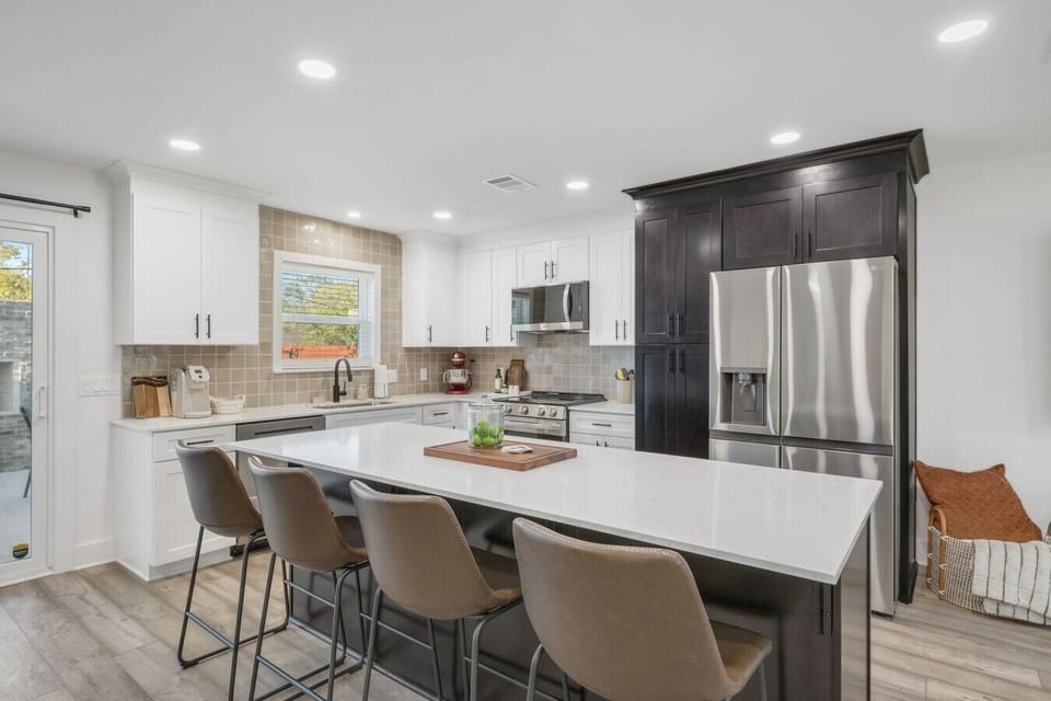 Fully Stocked Kitchen