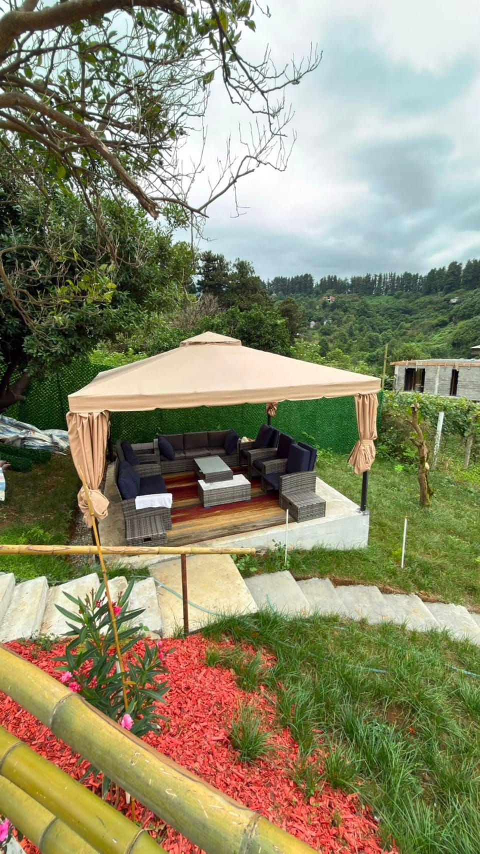 Comfort Cottage, Garden View | Property grounds