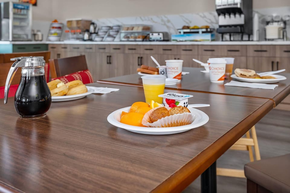 Free daily full breakfast