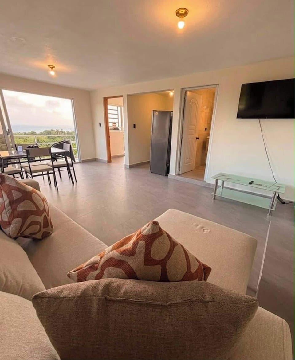 Apartment, 1 Bedroom, Smoking | Living area