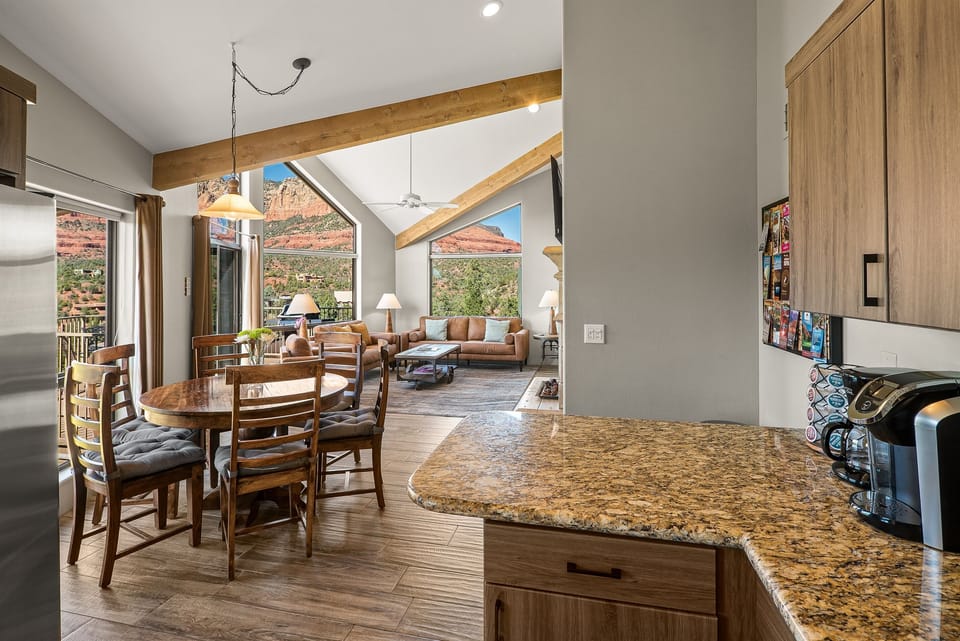 [Kitchen] Enjoy cooking in the open kitchen without missing a single moment of those breathtaking vistas.