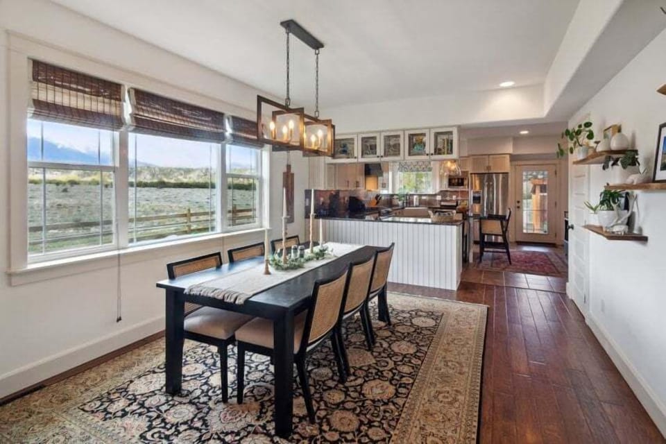 Dining Table seats 6