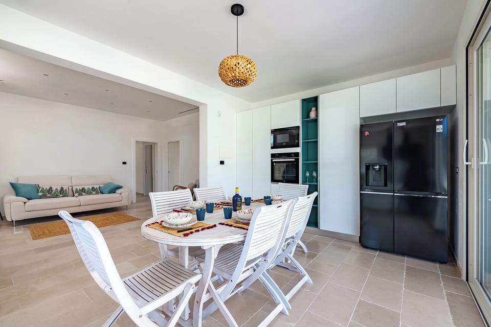 Kitchen and dining area