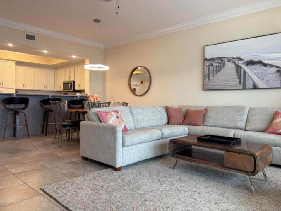 Signature Condo, 3 Bedrooms, Air conditioning, Beach View | Living room | 45-inch Smart TV with cable channels
