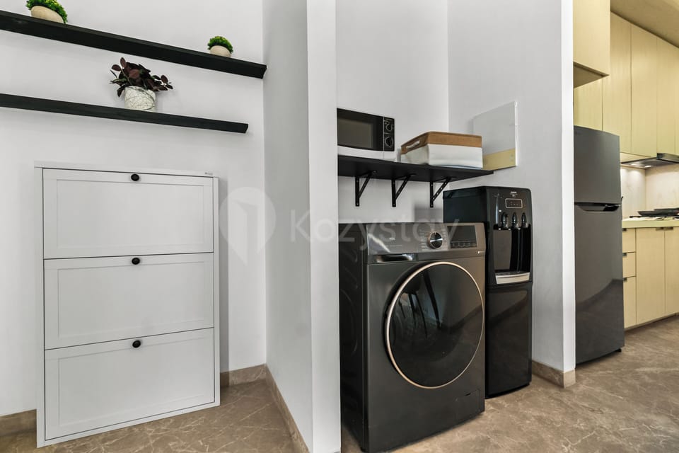 Apartment, 2 Bedrooms, City View | Laundry