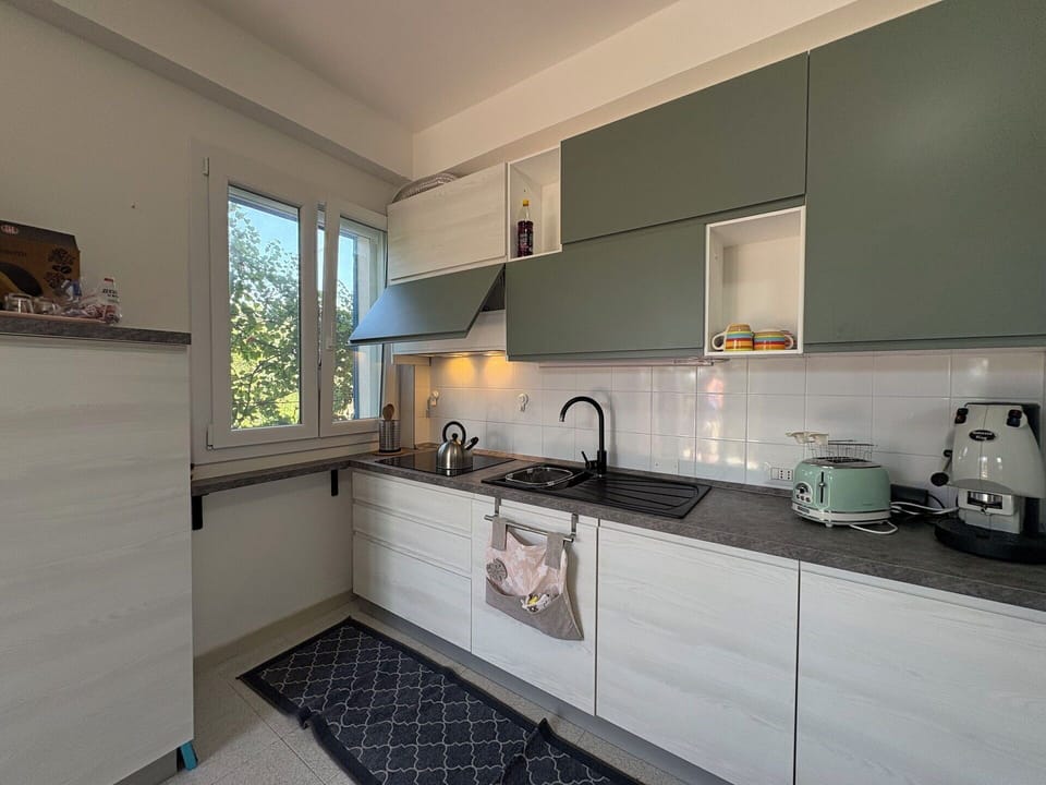 Autumn, Kitchen, Spring, Summer