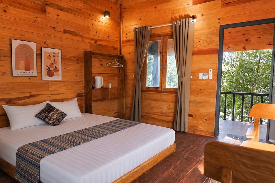 Bungalow, River View | WiFi (free)