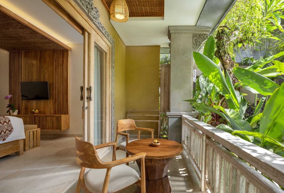 Suite, 1 King Bed, Pool Access, Garden View | Terrace/patio