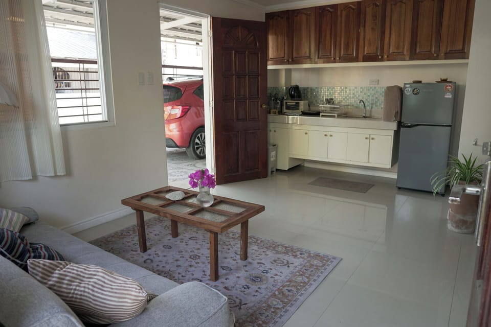 Apartment, 2 Bedrooms, Smoking | Living room
