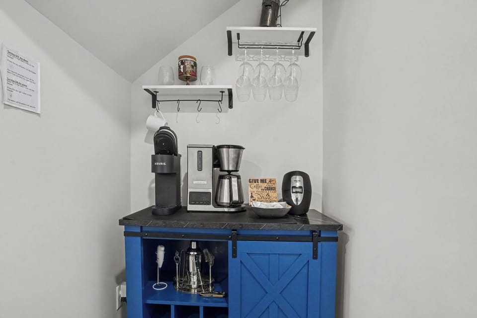 Coffee/Bar Area