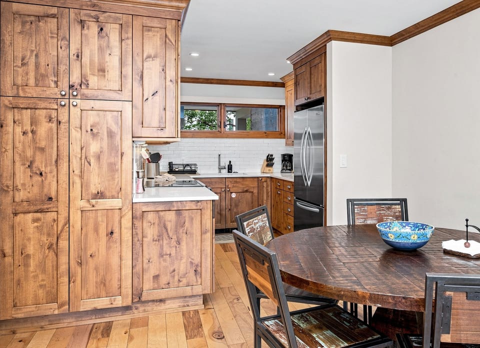 Kitchen / Dining