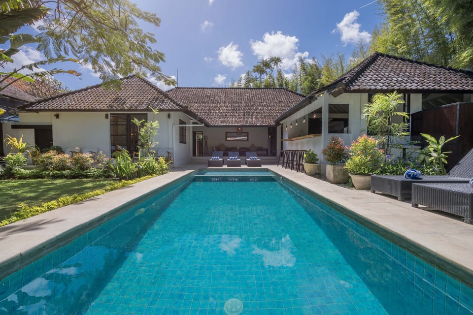 House | 10 bedrooms