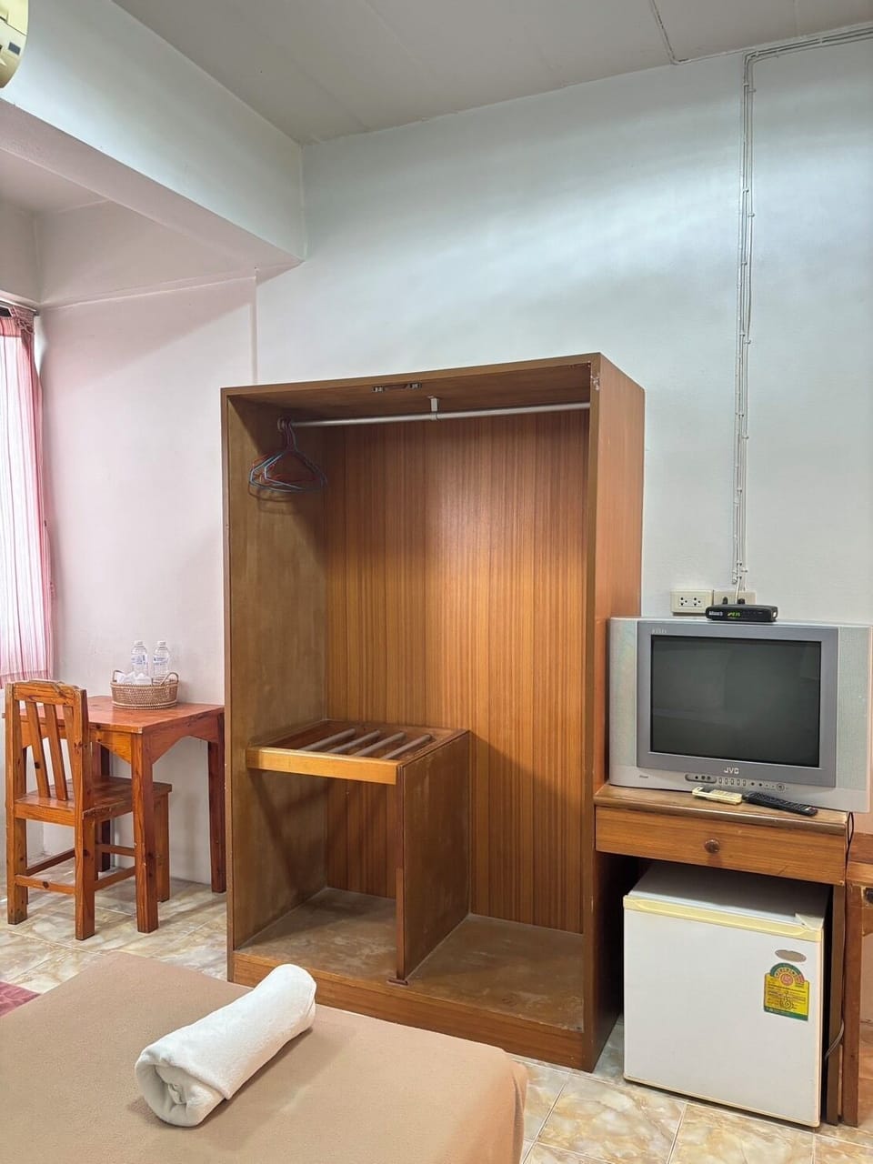 Standard Double Room, Non Smoking | WiFi (free), bed sheets
