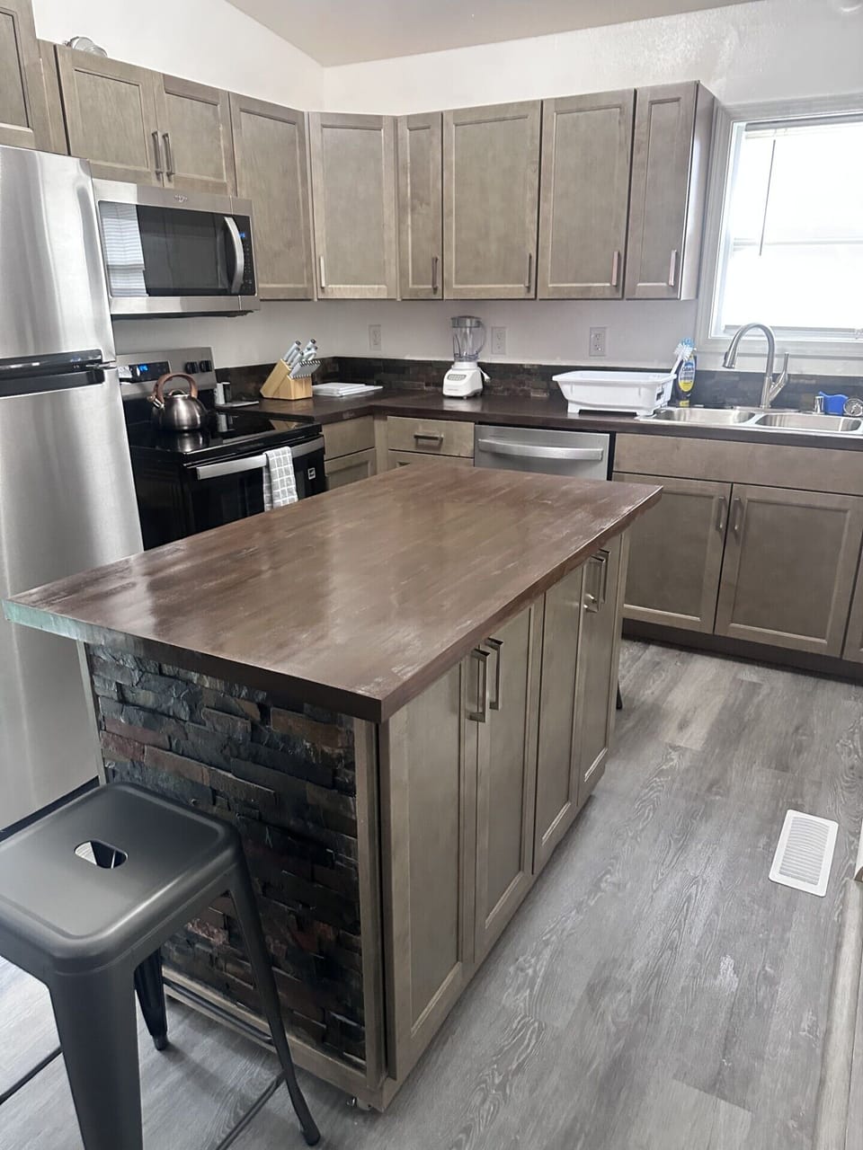 Kitchen island