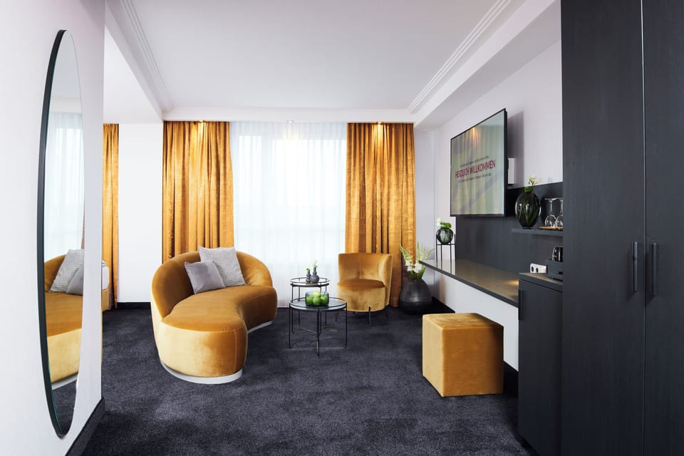 Junior Studio Suite | Minibar, in-room safe, soundproofing, free WiFi