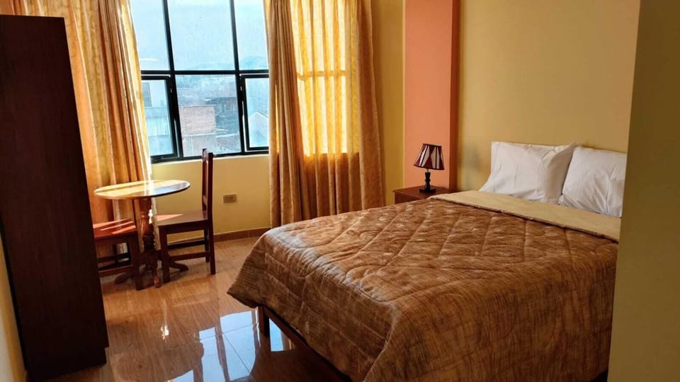 Standard Double Room | Laptop workspace, WiFi (free)