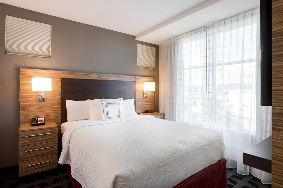 Suite, 2 Bedrooms | In-room safe, iron/ironing board, free cribs/infant beds, free WiFi