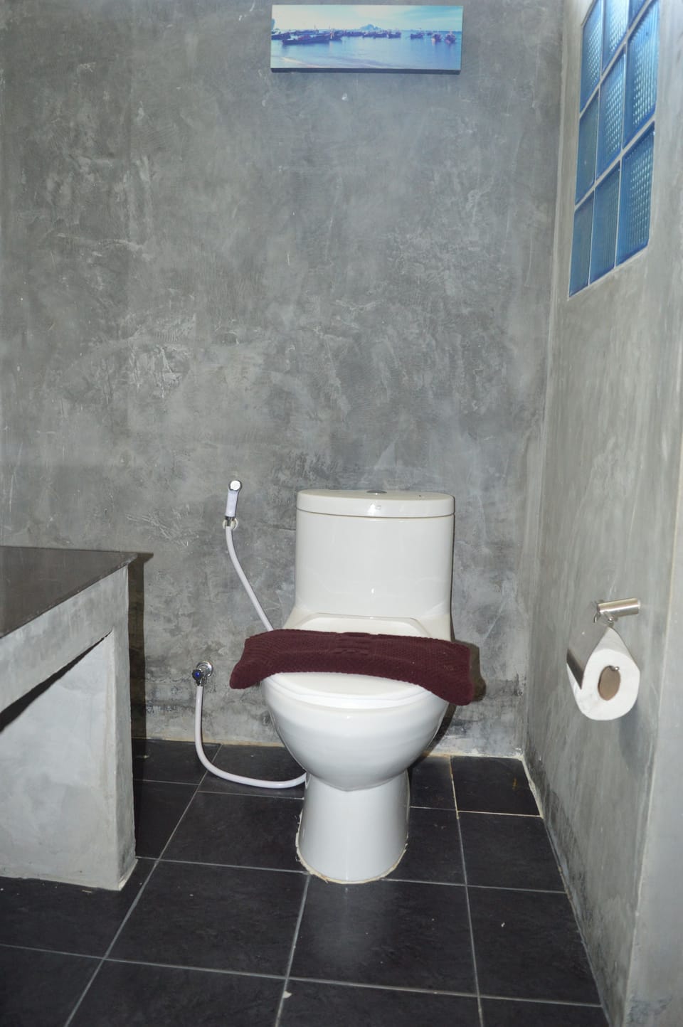 VIP Room | Bathroom | Shower, free toiletries, towels