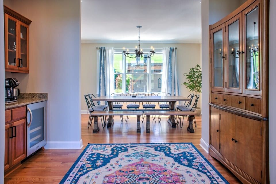 Large main dining area