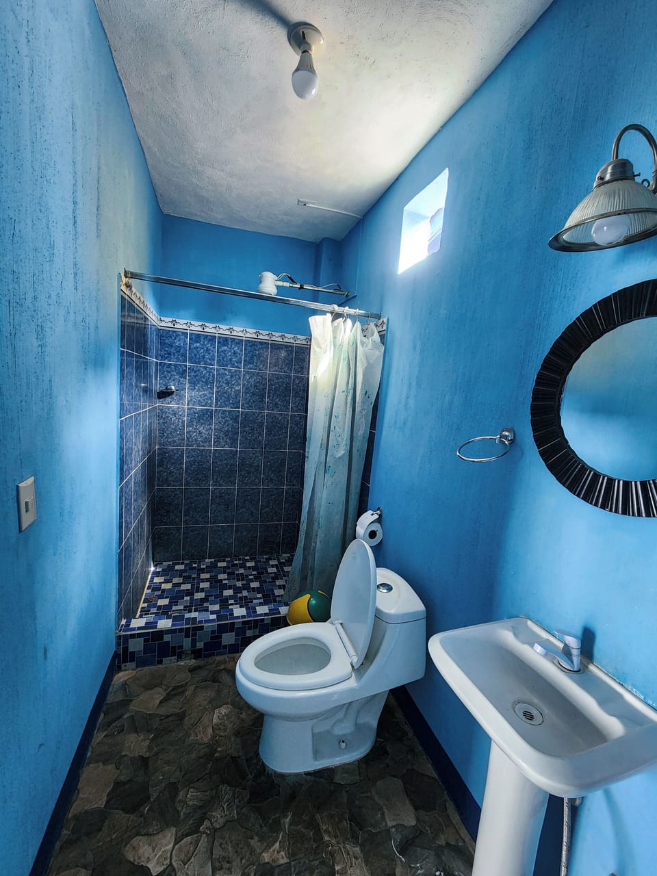 Double Room, Lake View | Bathroom | Shower, towels, soap, shampoo