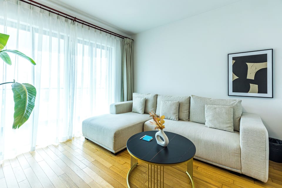 Comfort Apartment, Non Smoking, City View | Living area