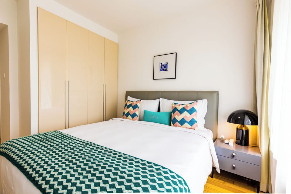 Comfort Apartment, Non Smoking, City View | Blackout drapes, soundproofing, iron/ironing board, WiFi (free)
