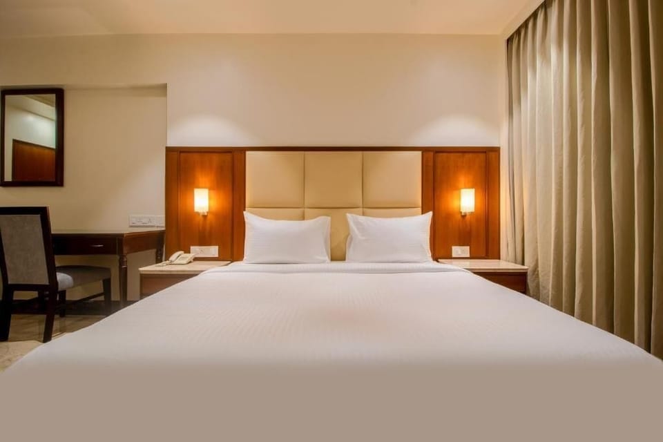 Deluxe Double Room, City View | Iron/ironing board (on request), WiFi (free)