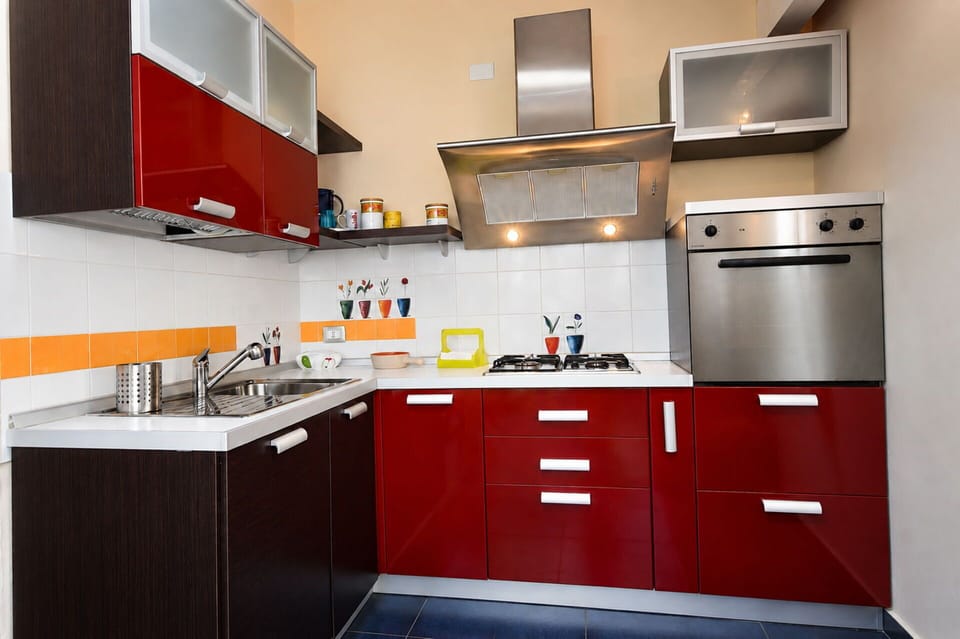 Autumn, Kitchen, Living Room, Spring, Summer