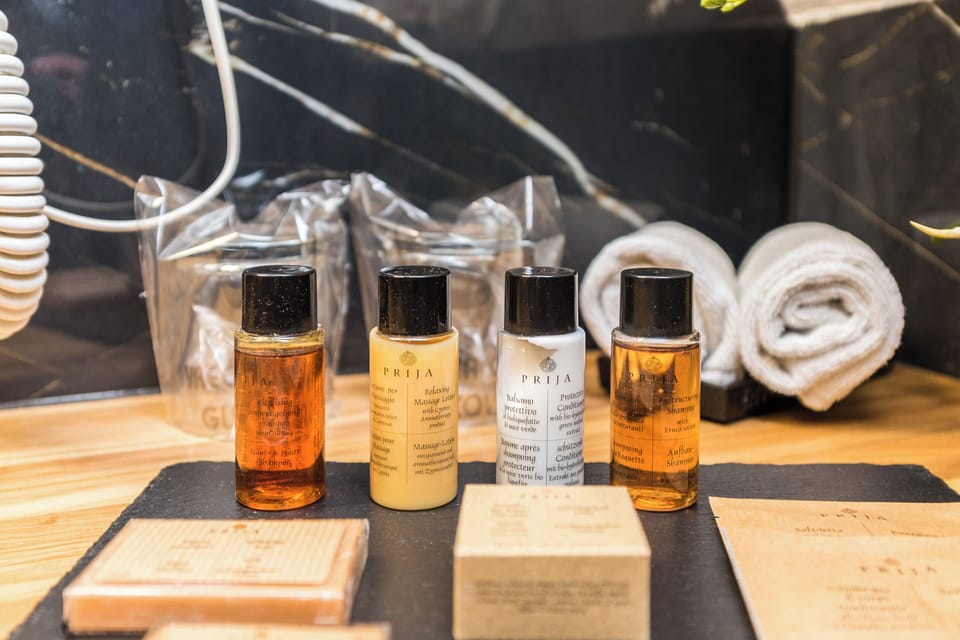 Bathroom amenities