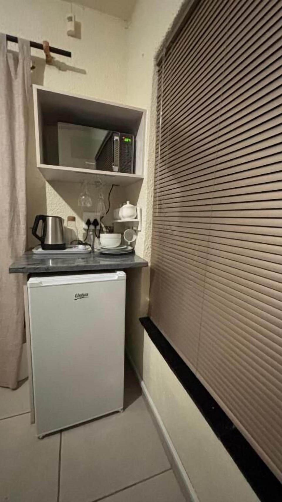 Economy Room, 1 Double Bed, Private Bathroom | Interior