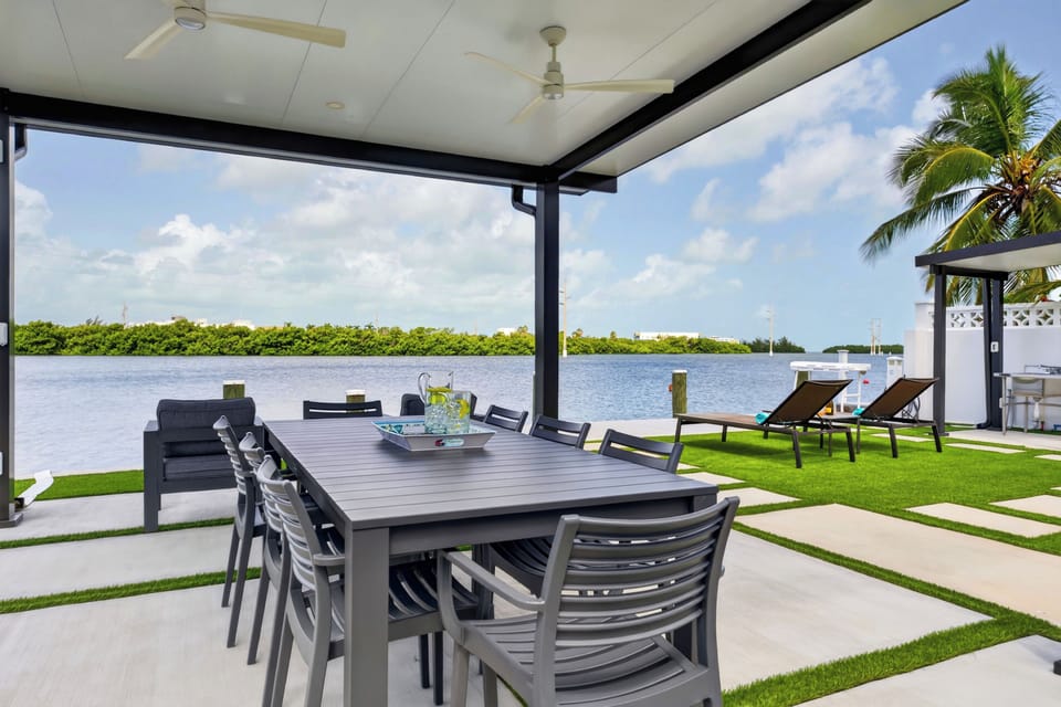 Dine with a breeze