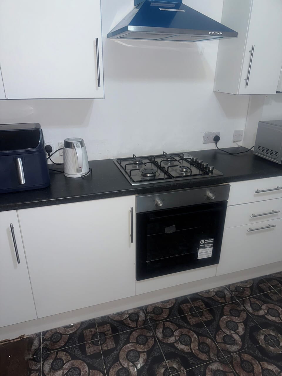Fridge, microwave, oven