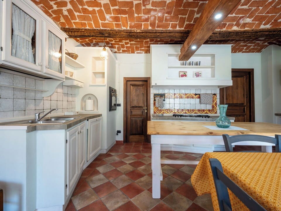 Interior Design, Kitchen, Furniture, Flooring, Countertop, Ceiling, Wood, Floor, Kitchen Appliance, Cabinetry