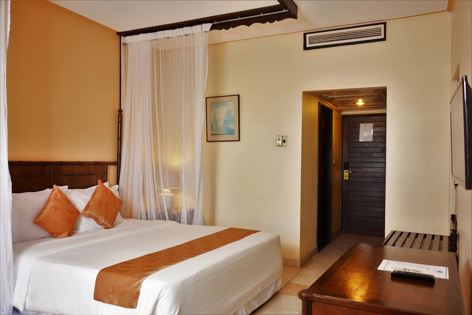 Premium bedding, memory foam beds, minibar, in-room safe