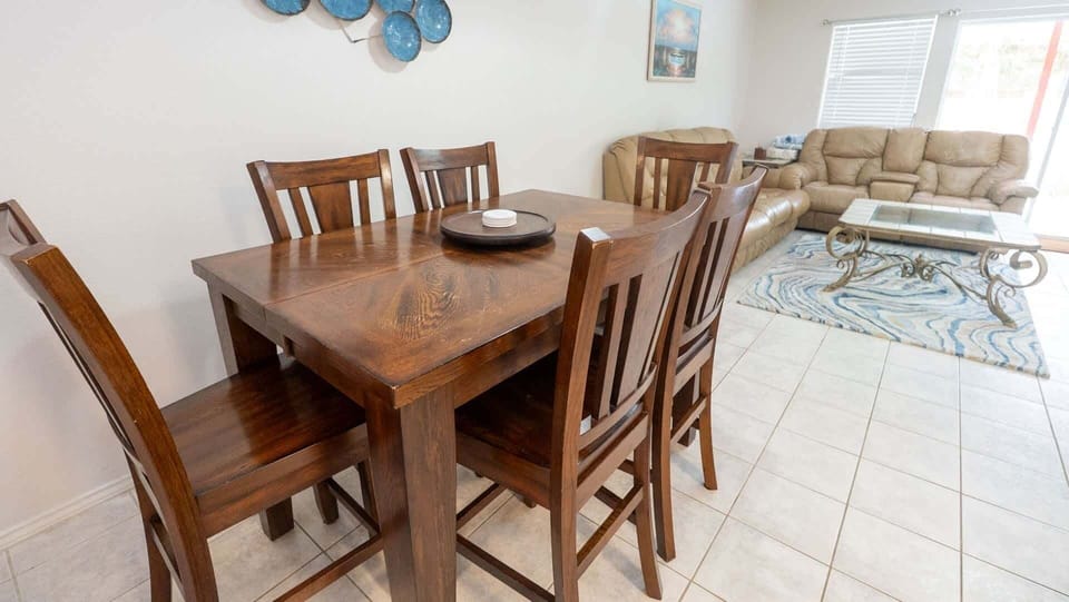 Townhome, 3 Bedrooms | Dining