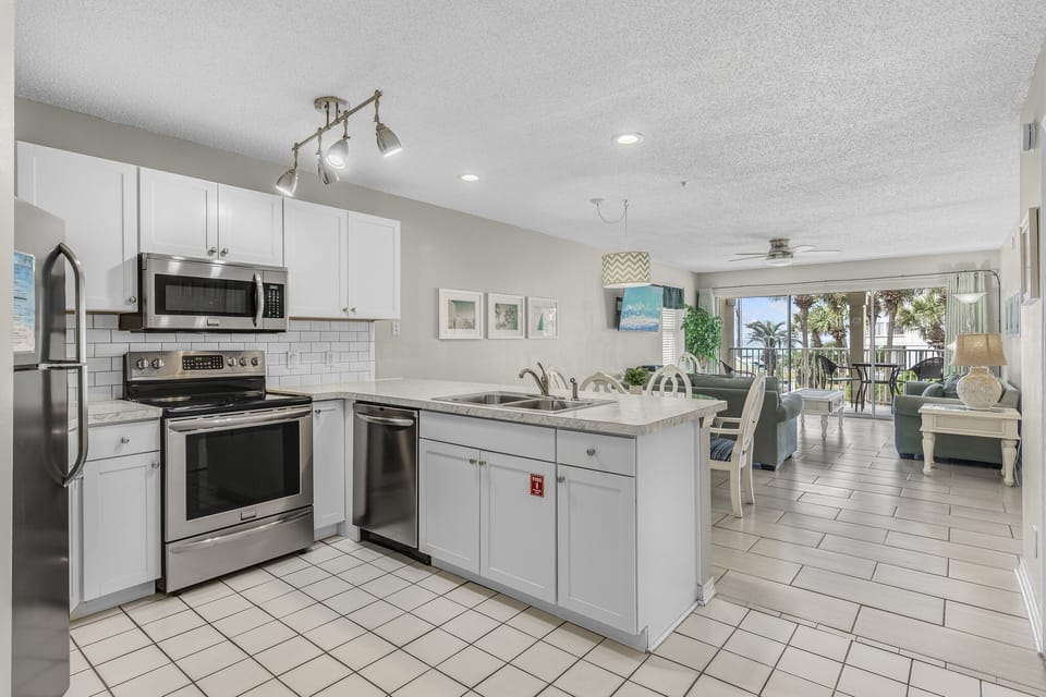 Open kitchen with views to the dining area
