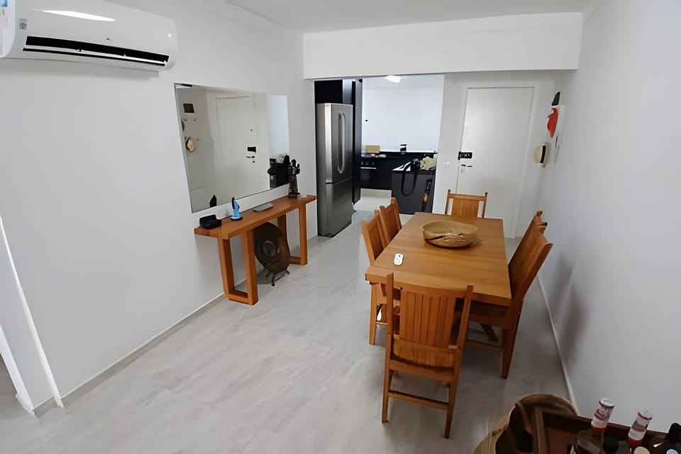 Deluxe Apartment, Beach View | Dining
