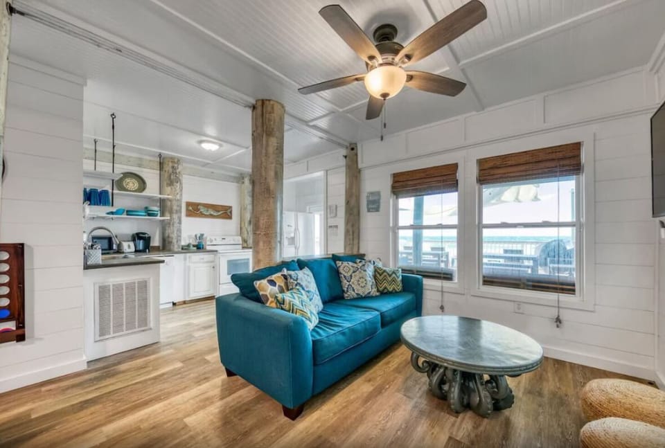 1st Floor Bonus Living Room and Full Kitchen - comfortable seating and Smart TV - plenty of room for your whole group to spread out! 