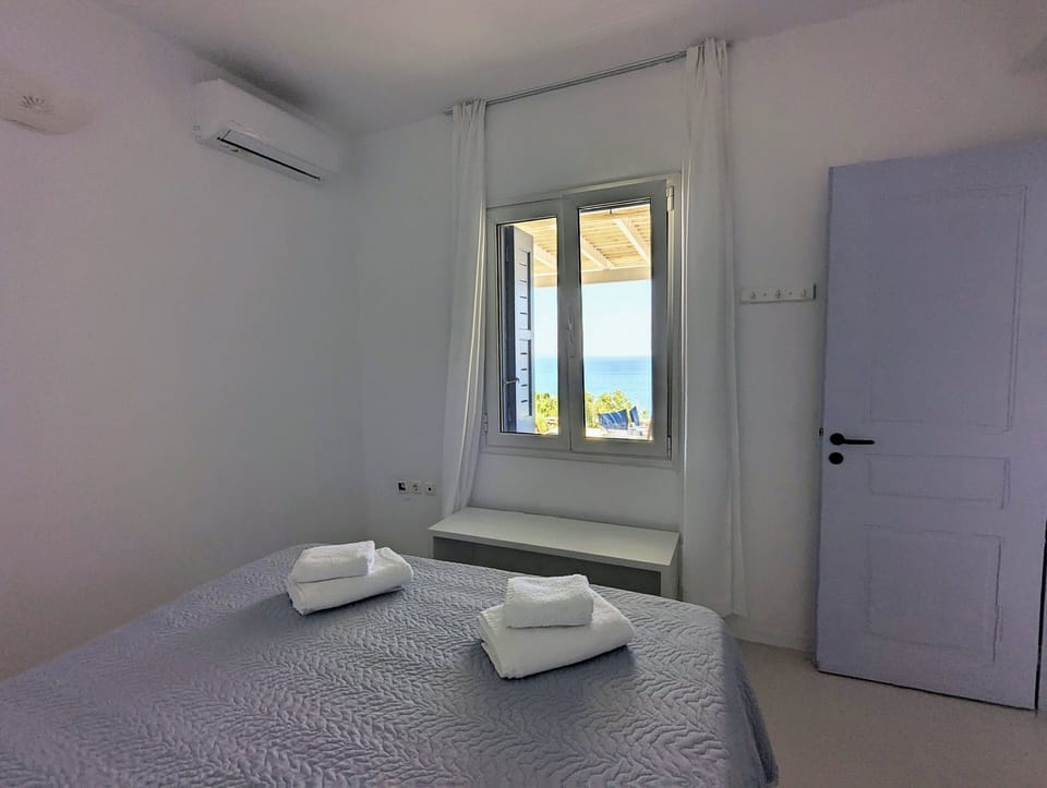 Villa, 2 Bedrooms, Sea View, Oceanfront | Egyptian cotton sheets, premium bedding, free minibar, in-room safe