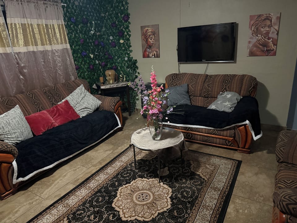 Apartment, 1 Bedroom, Accessible, Patio | Living room