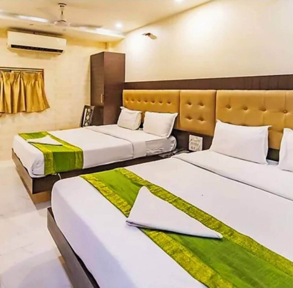 Family Quadruple Room, City View | Iron/ironing board, WiFi (free)