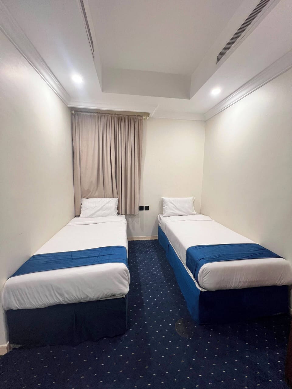 Quadruple Room | In-room safe