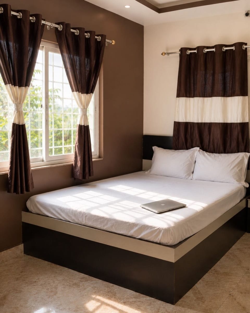 Basic Double Room, Courtyard View | WiFi (free)
