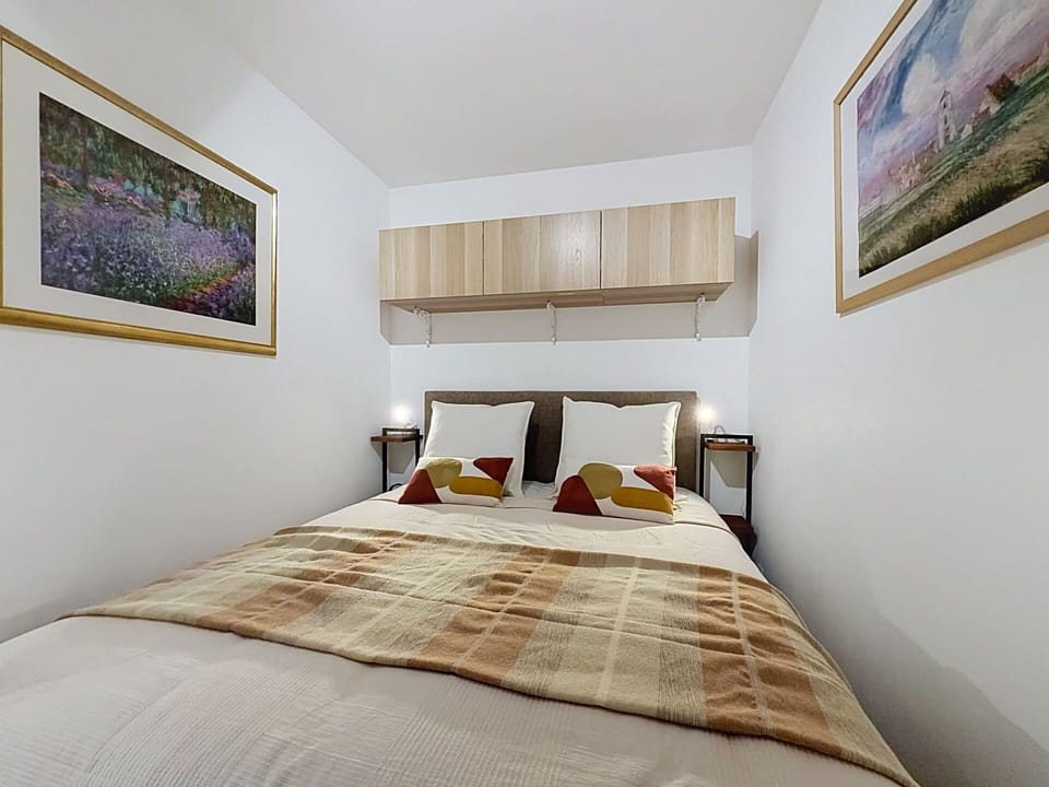 Bed, Interior Design, Furniture, Floor, Wall, Flooring, Bedroom, Room, Ceiling, Bed Sheet