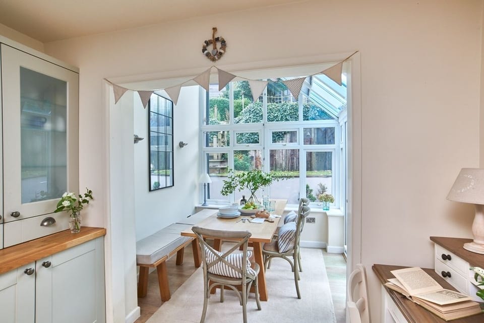 Dining area at Avalon Beach House family friendly coastal home Cornwall