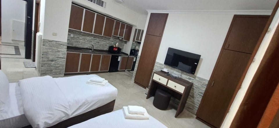 Junior Studio Suite, City View | In-room safe, desk, soundproofing, iron/ironing board (on request)