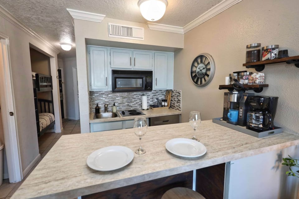 Condo, Multiple Beds (Seawall Serenity) | Private kitchen
