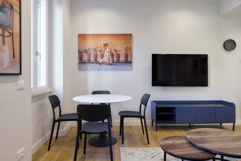 Comfort Apartment, Garden View | Dining